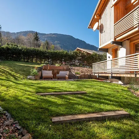 Chalet Belle Des Neiges - Alpes Travel - Sleeps 9