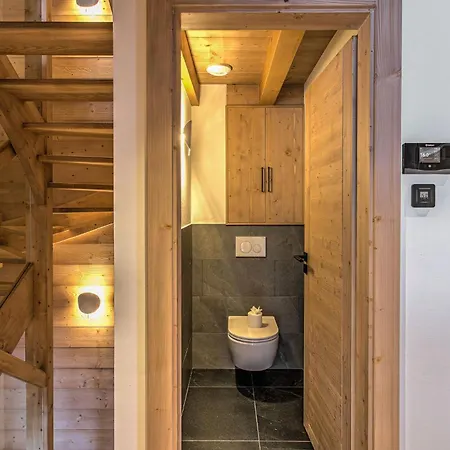 Belle Des Neiges - Alpes Travel - Sleeps 9 Chalet *