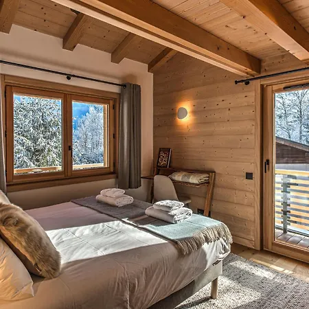Chalet Belle Des Neiges - Alpes Travel - Sleeps 9 *